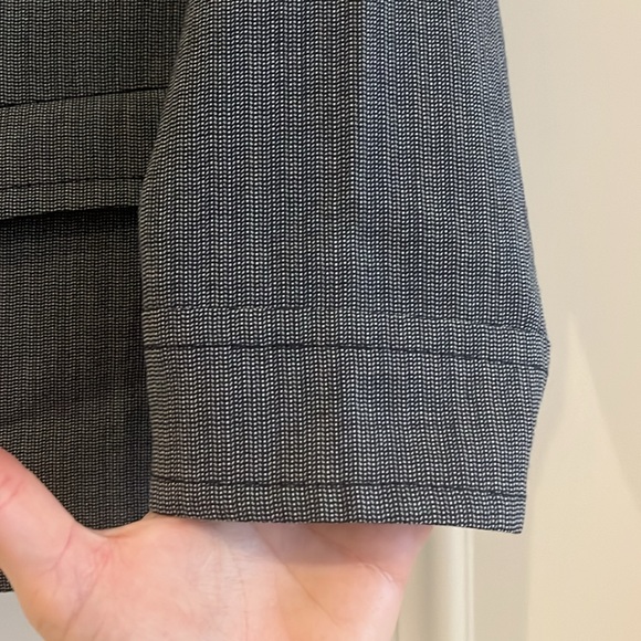 Boss Hugo Boss Blazer Size 6 - Picture 4 of 11